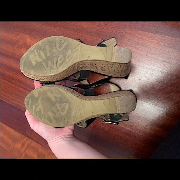 Super Cute Black Platform Cork Wedge Sandal - Picture 5 of 5